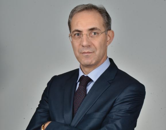 "Güzel Sonuçlar İçin, Başlangıçları Birlikte Değiştiriyoruz…" 'RÜSTEM POLAT Plastik Eğitim Danışmanlık Mühendislik’