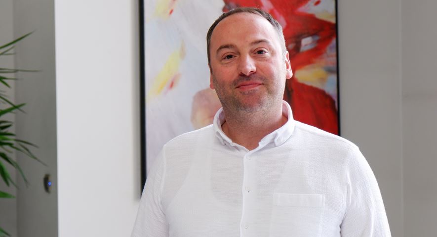 Satış Stratejilerinde Yaratıcı Hediyeleşme ve Müşteri Sadakatini Artırma Yöntemleri