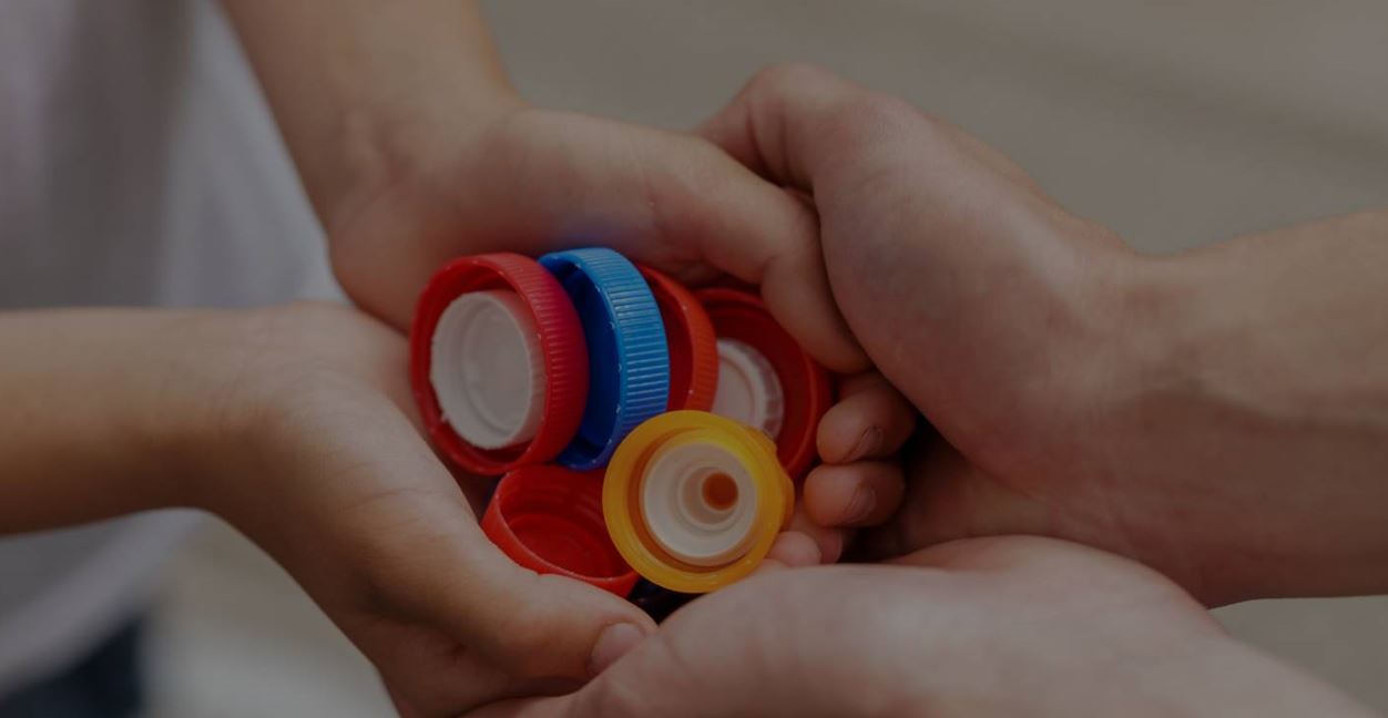 PE Kapakların Gıda ve İçecek Ambalajındaki Kritik Rolü