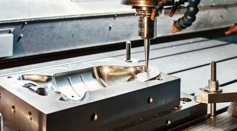 Enjeksiyon Kalıplamada Prototip ve Seri Üretim Kalıbı Arasındaki Farklar